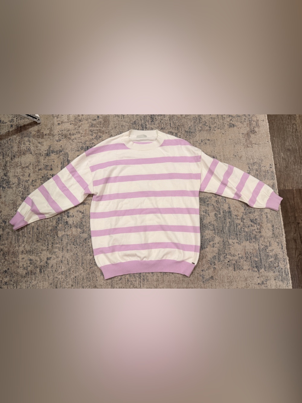 Final price Q2 White and Light Lavender Striped Crewneck Sweater